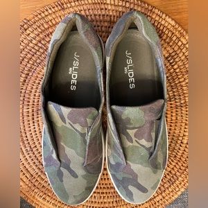 j slides camo